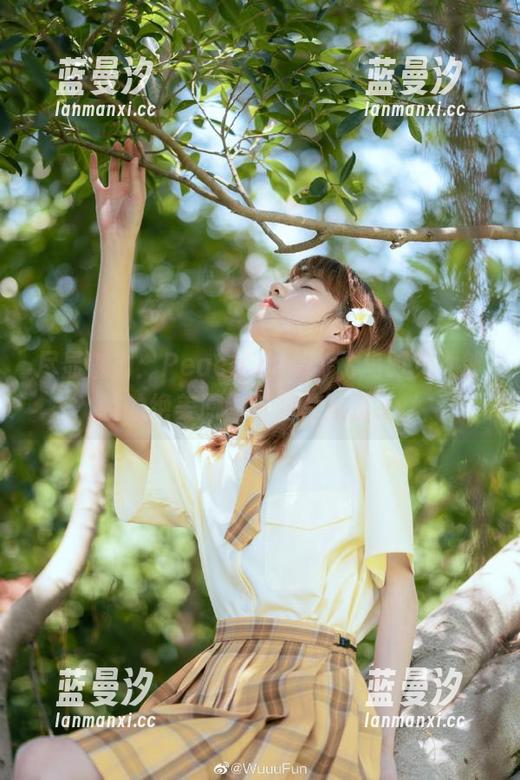 尽显魅力：Peach milky飞鸟时兔女郎装的绝美原图与照片欣赏.txt